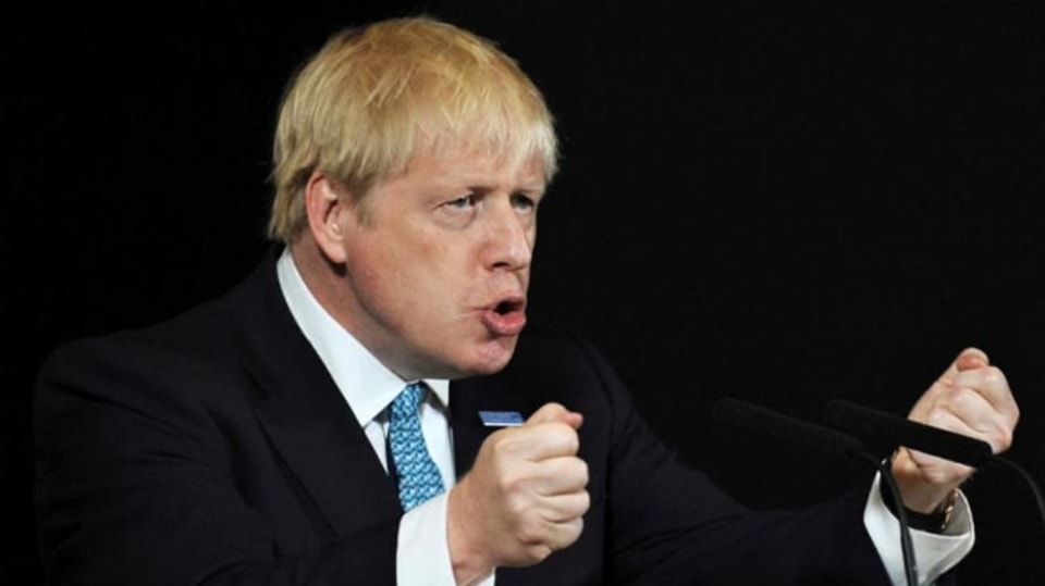 Boris Johnson se topí v Brexitu